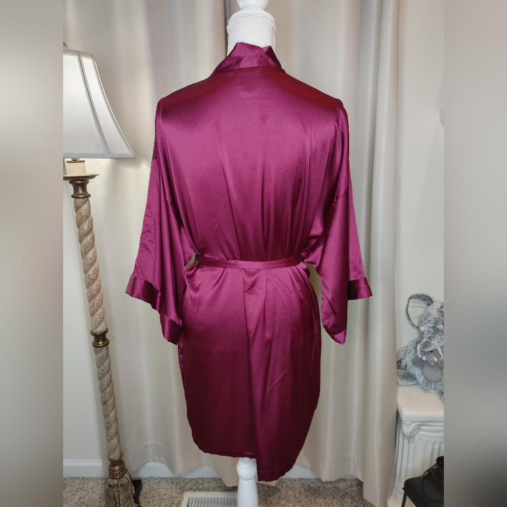 Victoria's Secret Very Sexy Short Satin Kimono Robe, Wine M/L - Picture 5 of 11